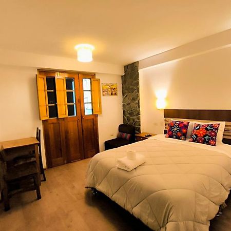 Hostal Balcon De Piedra อูรูบัมบา ภายนอก รูปภาพ