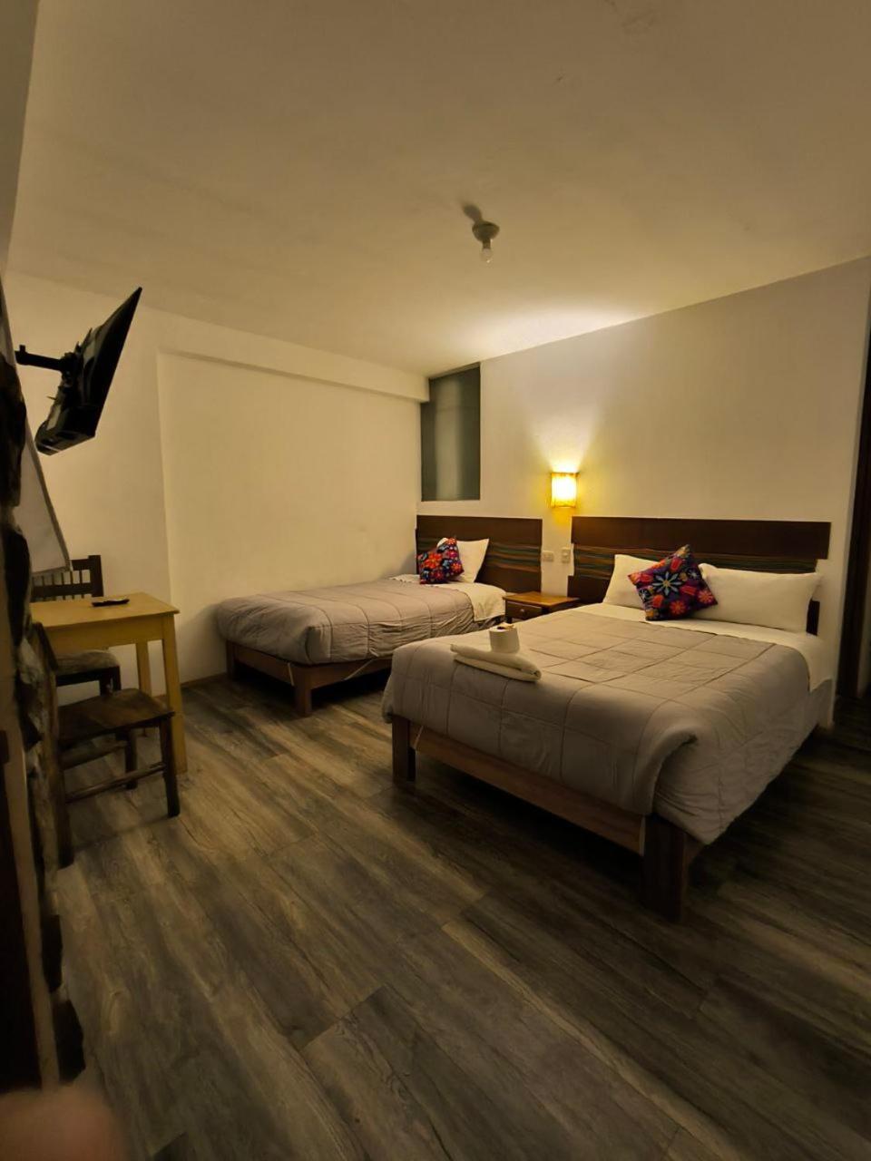 Hostal Balcon De Piedra อูรูบัมบา ภายนอก รูปภาพ
