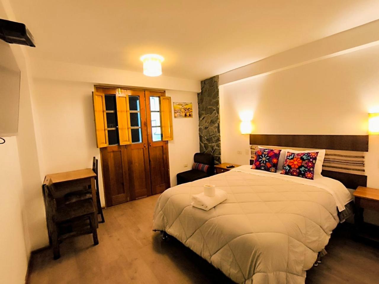 Hostal Balcon De Piedra อูรูบัมบา ภายนอก รูปภาพ